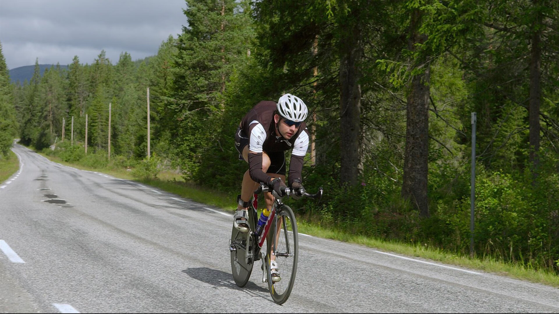 开云电竞登录-全面解析：哪个战术体系最具杀伤力？，有哪些战术打法